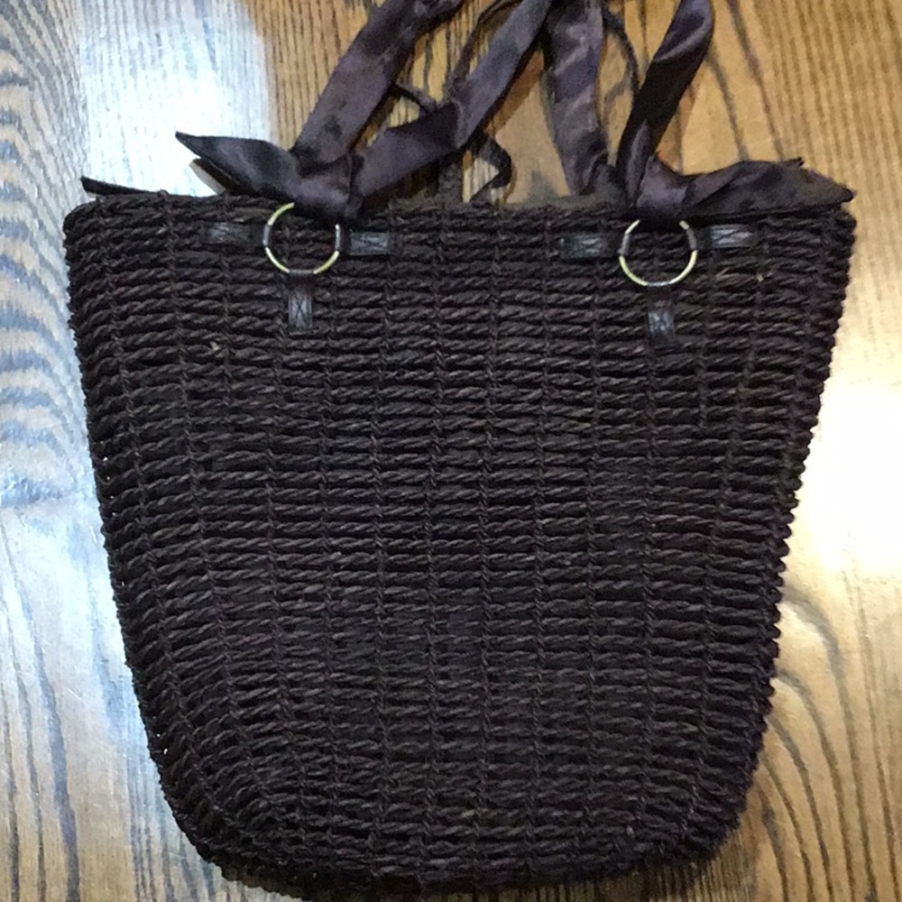 Vintage brown straw purse w/ribbon handle
